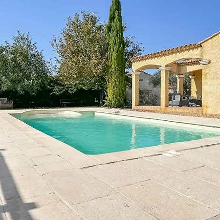 Villa Avec Piscine Proche Nimes *